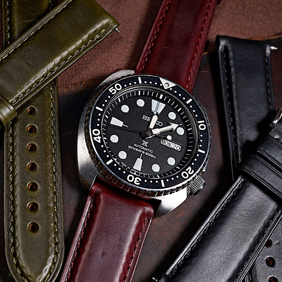 Classic Horween Leather Strap in Chromexcel® Burgundy