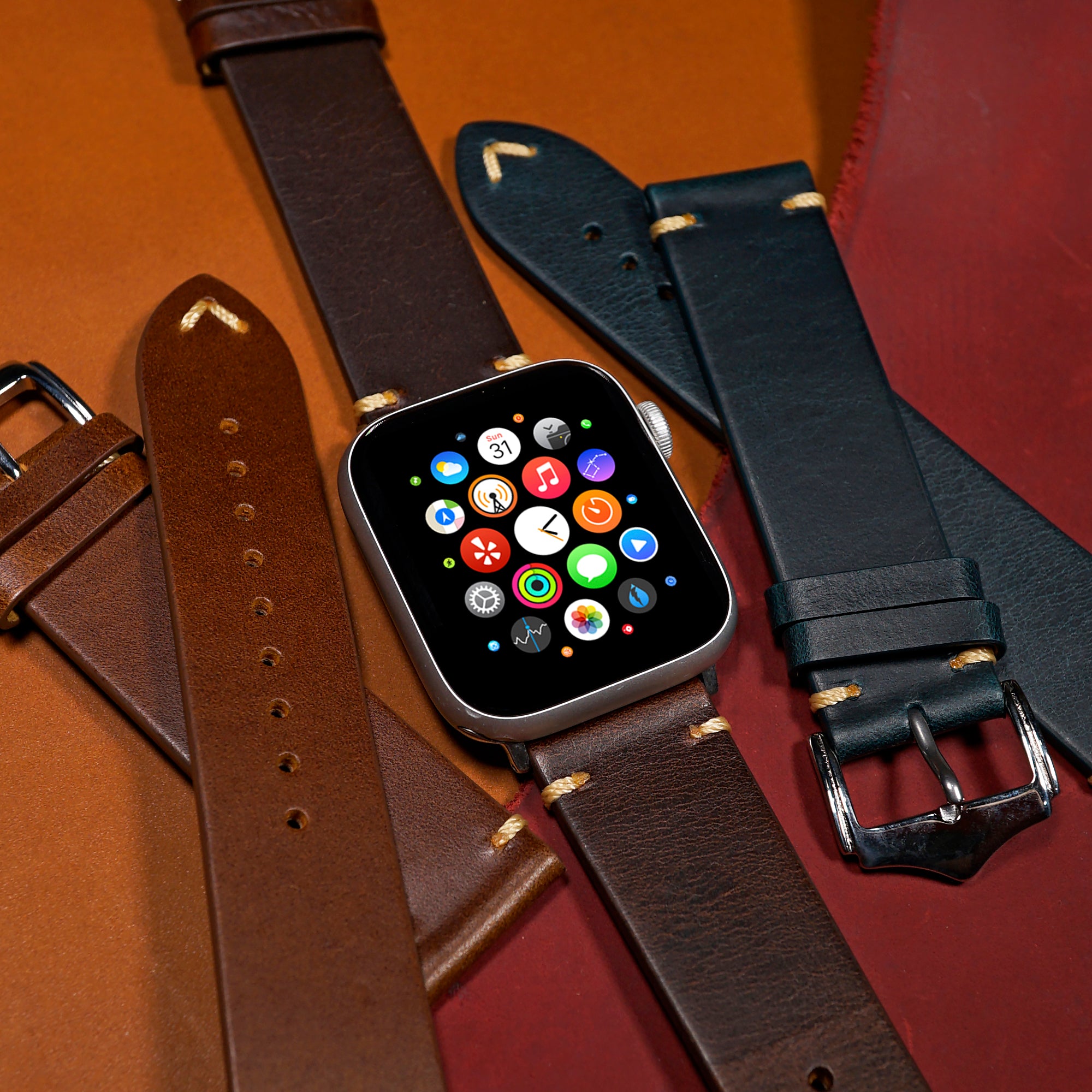 Premium Vintage Oil Waxed Leather Strap in Brown (Apple Watch)