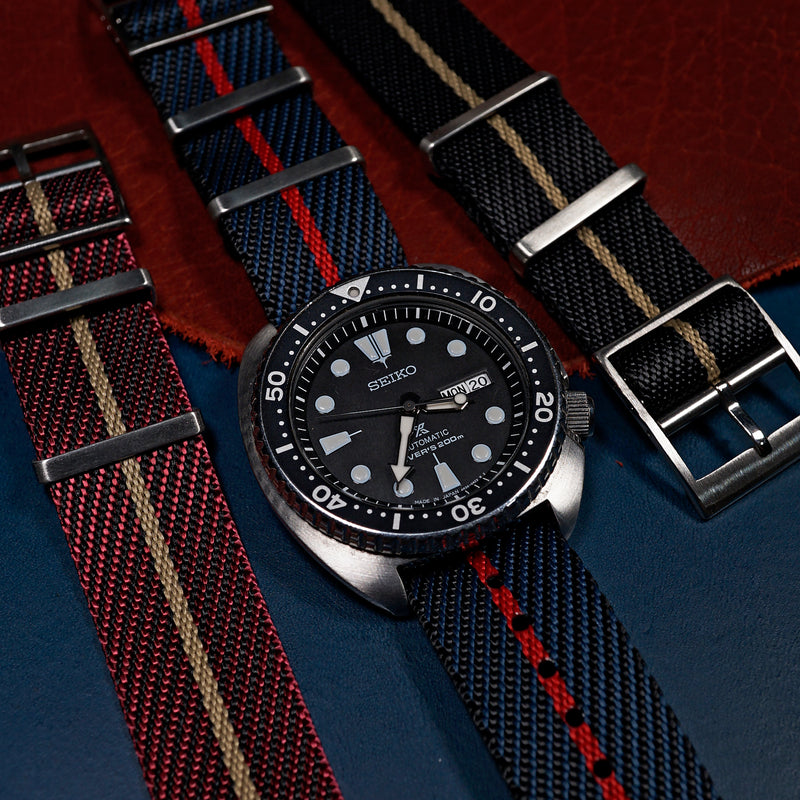 Lux Single Pass Strap in Navy Red