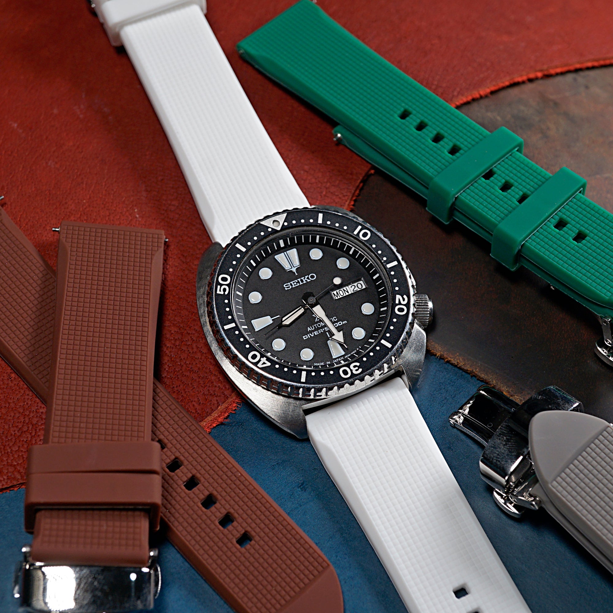 White silicone watch strap hotsell